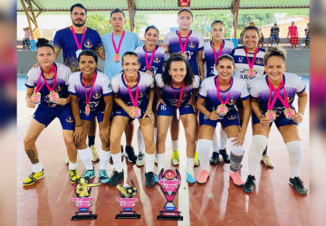 Equipe Villa Futsal de Sena Madureira é a grande campeã da copa intermunicipal de futsal feminino em Manoel Urbano 