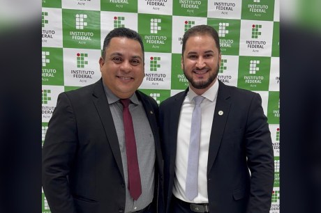 Deputado Gilberto Lira representa ALEAC na solenidade de posse do novo Reitor do IFAC 