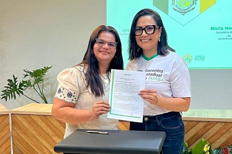 Secretária de Assistência Social participa do encontro estadual do SUAS e busca investimentos para Santa Rosa do Purus 